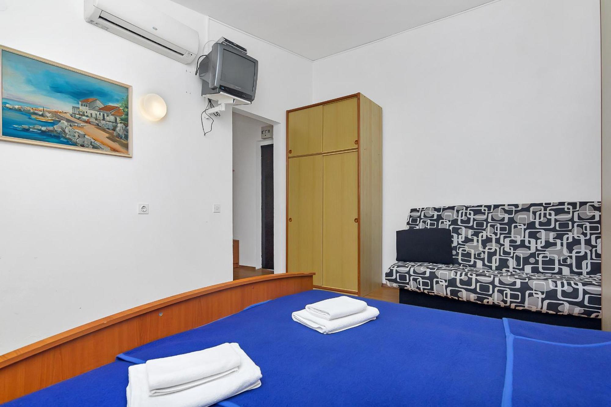 Apartmani Cico Gdinj Exterior photo